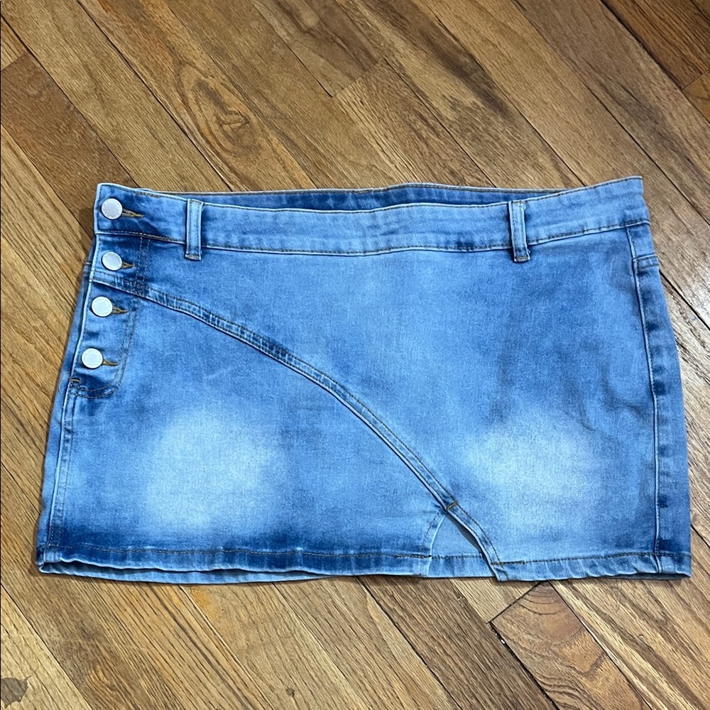 Plus size Y2K millenial inspired Light Blue Denim Mini Skirt